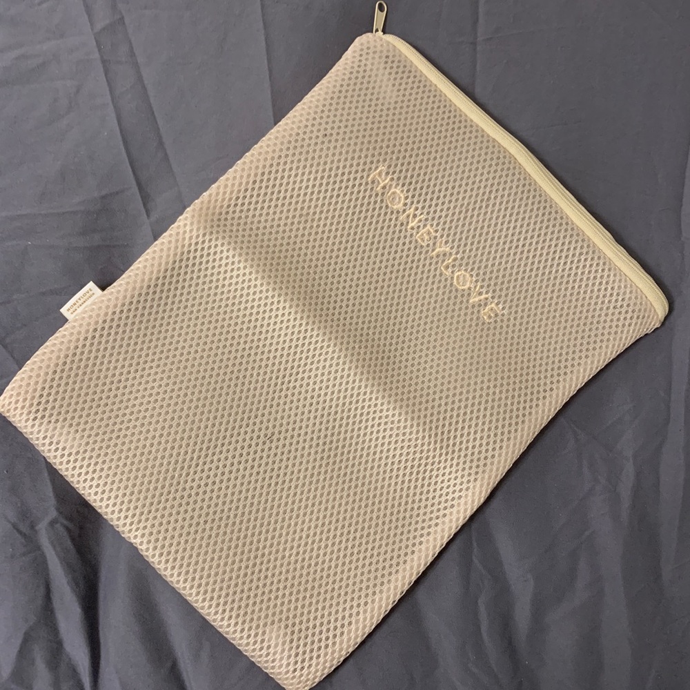 Honeylove Cream Laundry Bag